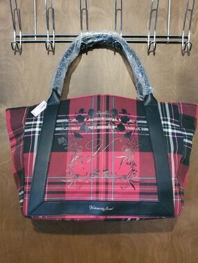 VS Limited Edition Holiday Tote Bag